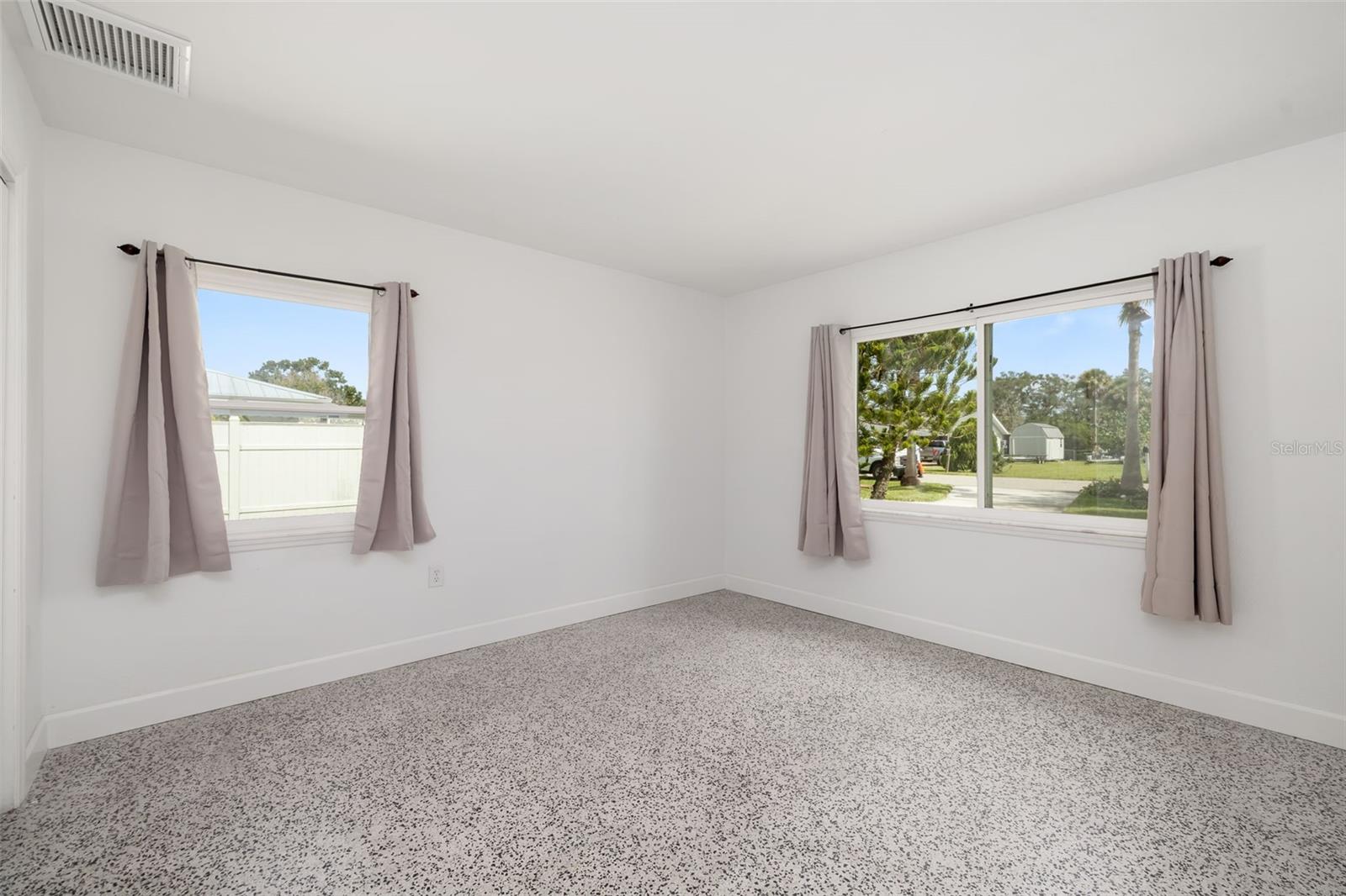 Image 16 of 61 For 331 Sally Lee Drive