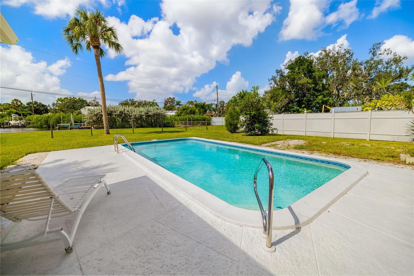 Image 3 of 61 For 331 Sally Lee Drive