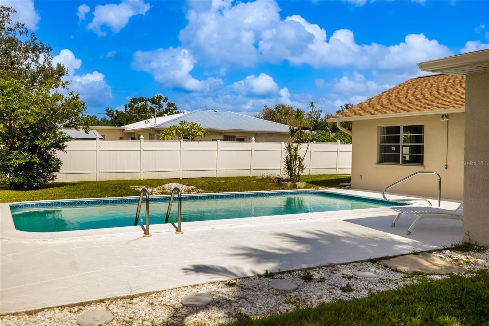 Image 38 of 61 For 331 Sally Lee Drive