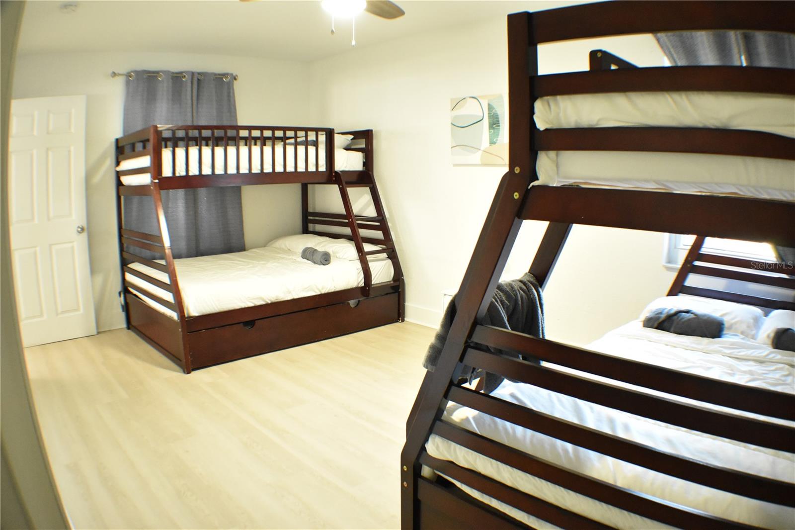 Image 29 of 47 For 14909 Winterwind Drive