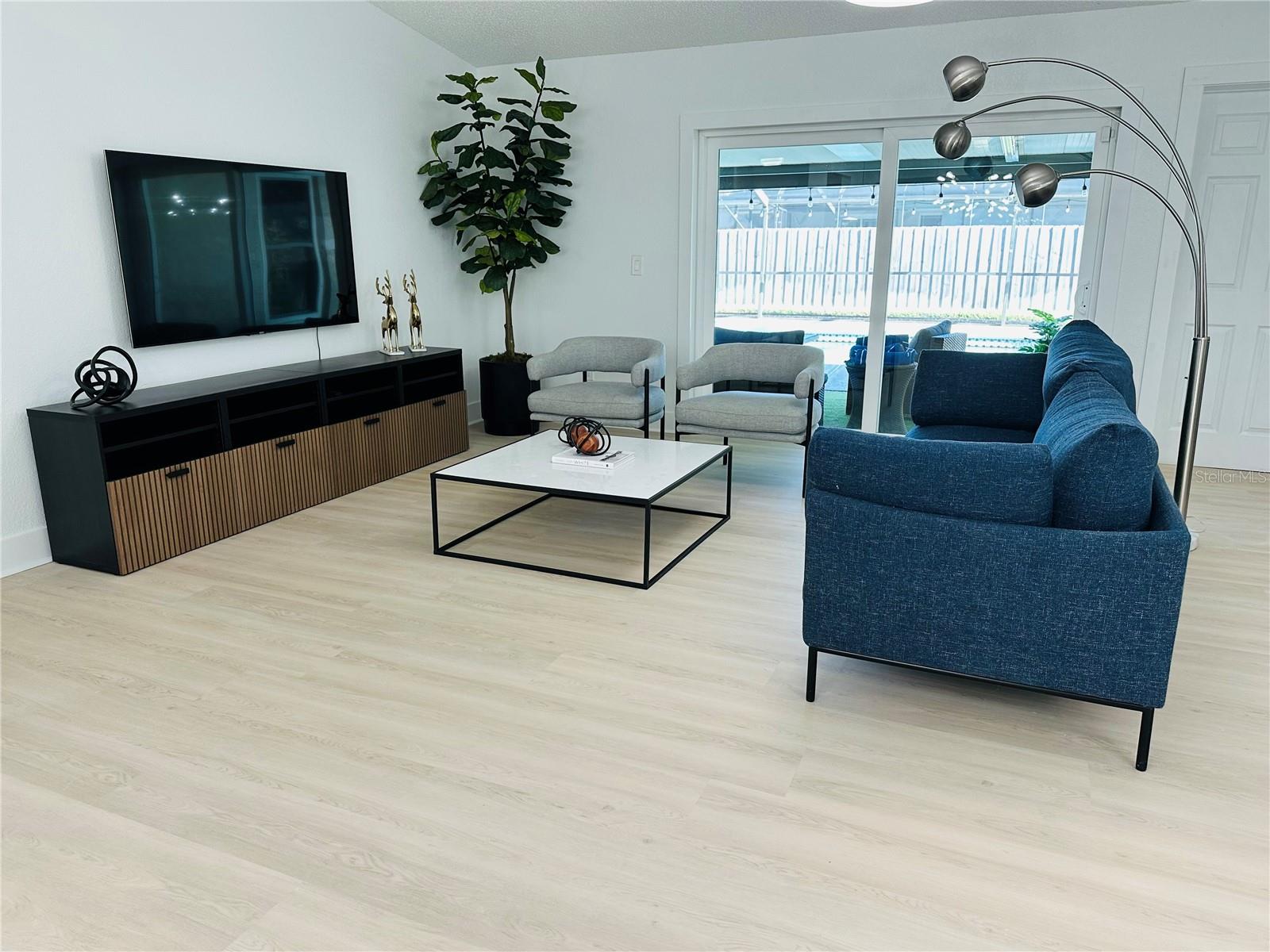 Image 4 of 21 For 14909 Winterwind Drive