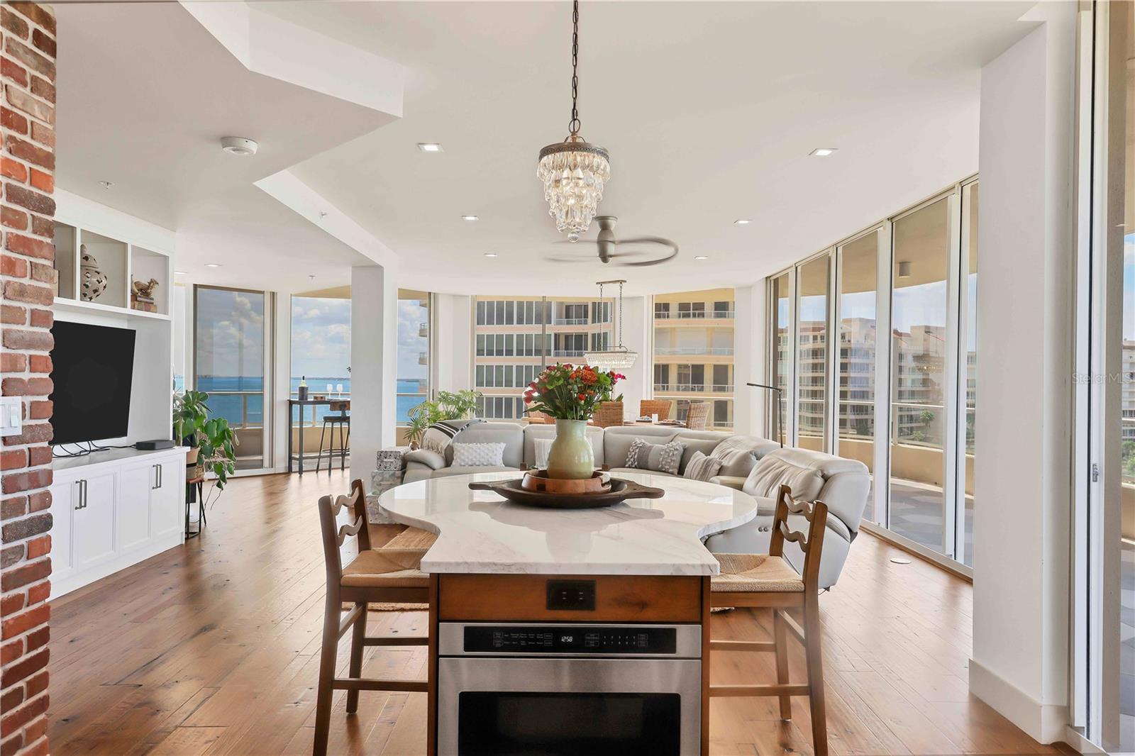 Image 12 of 47 For 3060 Grand Bay Boulevard 175