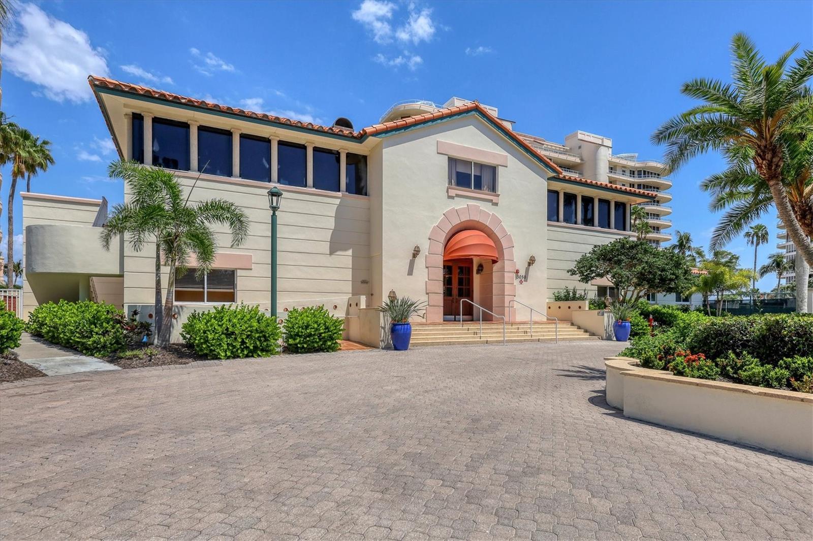 Image 33 of 47 For 3060 Grand Bay Boulevard 175