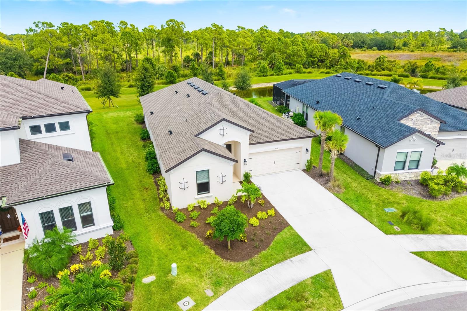 Image 31 of 44 For 5604 Blue Reef Place