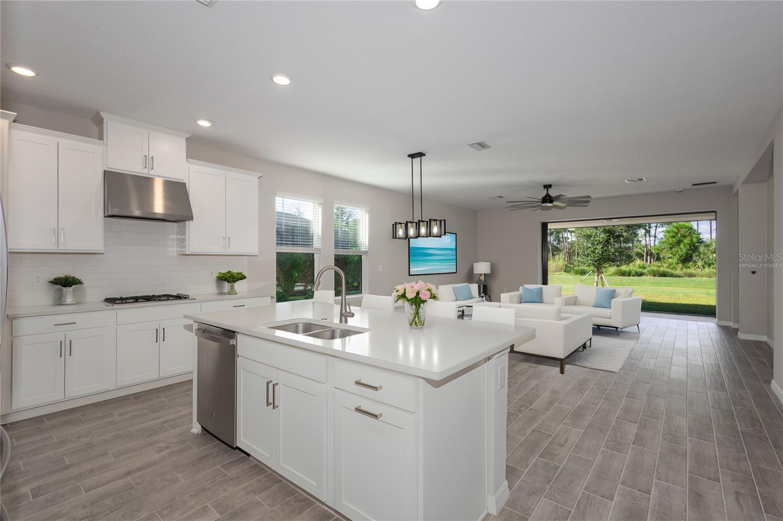 Image 5 of 44 For 5604 Blue Reef Place