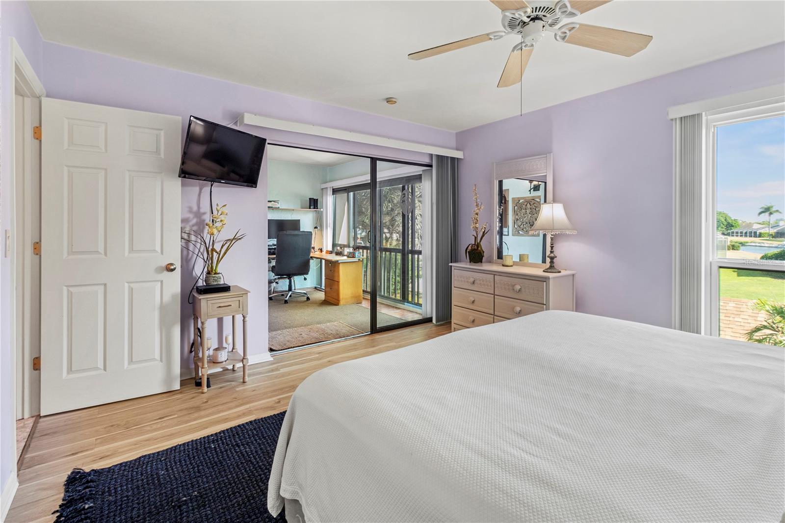 Image 21 of 69 For 8642 54th Avenue W 23