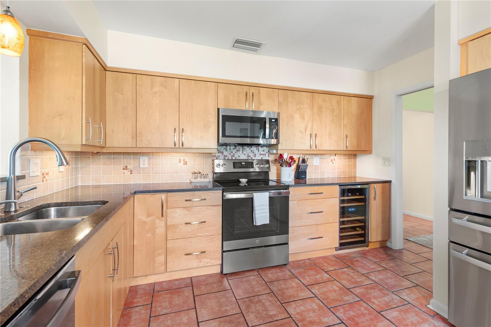 Image 31 of 69 For 8642 54th Avenue W 23