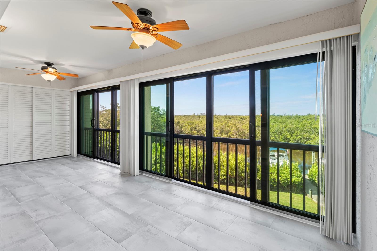 Image 5 of 69 For 8642 54th Avenue W 23