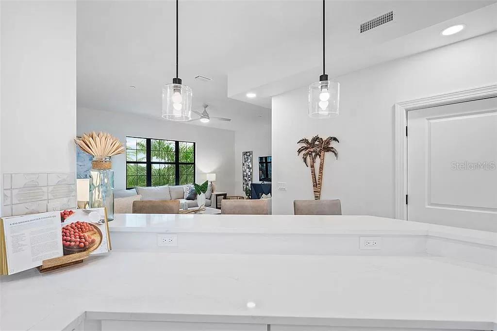 Image 25 of 66 For 6418 Margarita Shores Lane