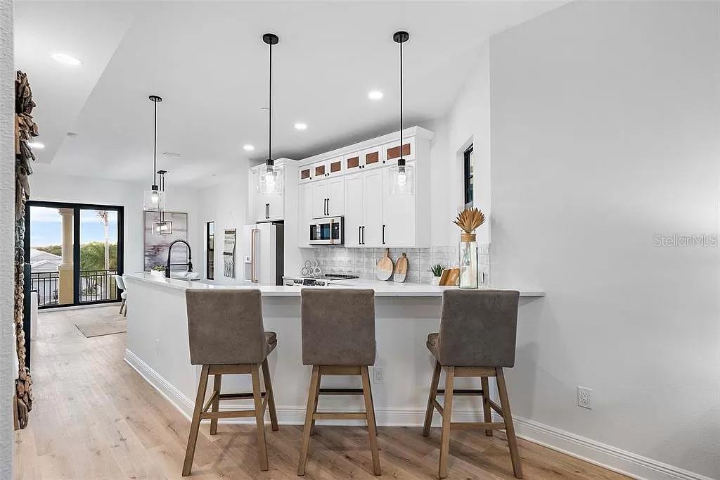 Image 26 of 66 For 6418 Margarita Shores Lane