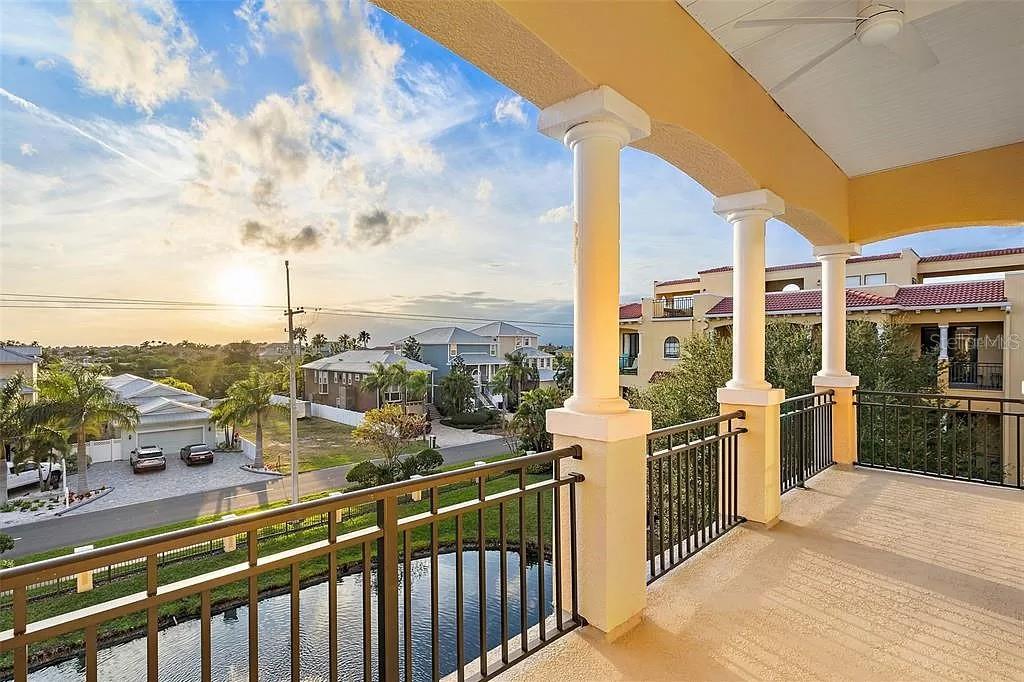 Image 37 of 66 For 6418 Margarita Shores Lane