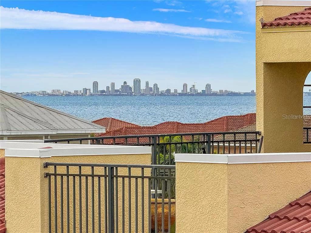 Image 4 of 66 For 6418 Margarita Shores Lane