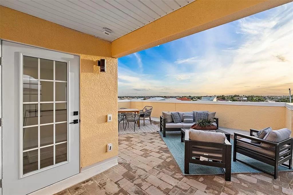 Image 50 of 66 For 6418 Margarita Shores Lane