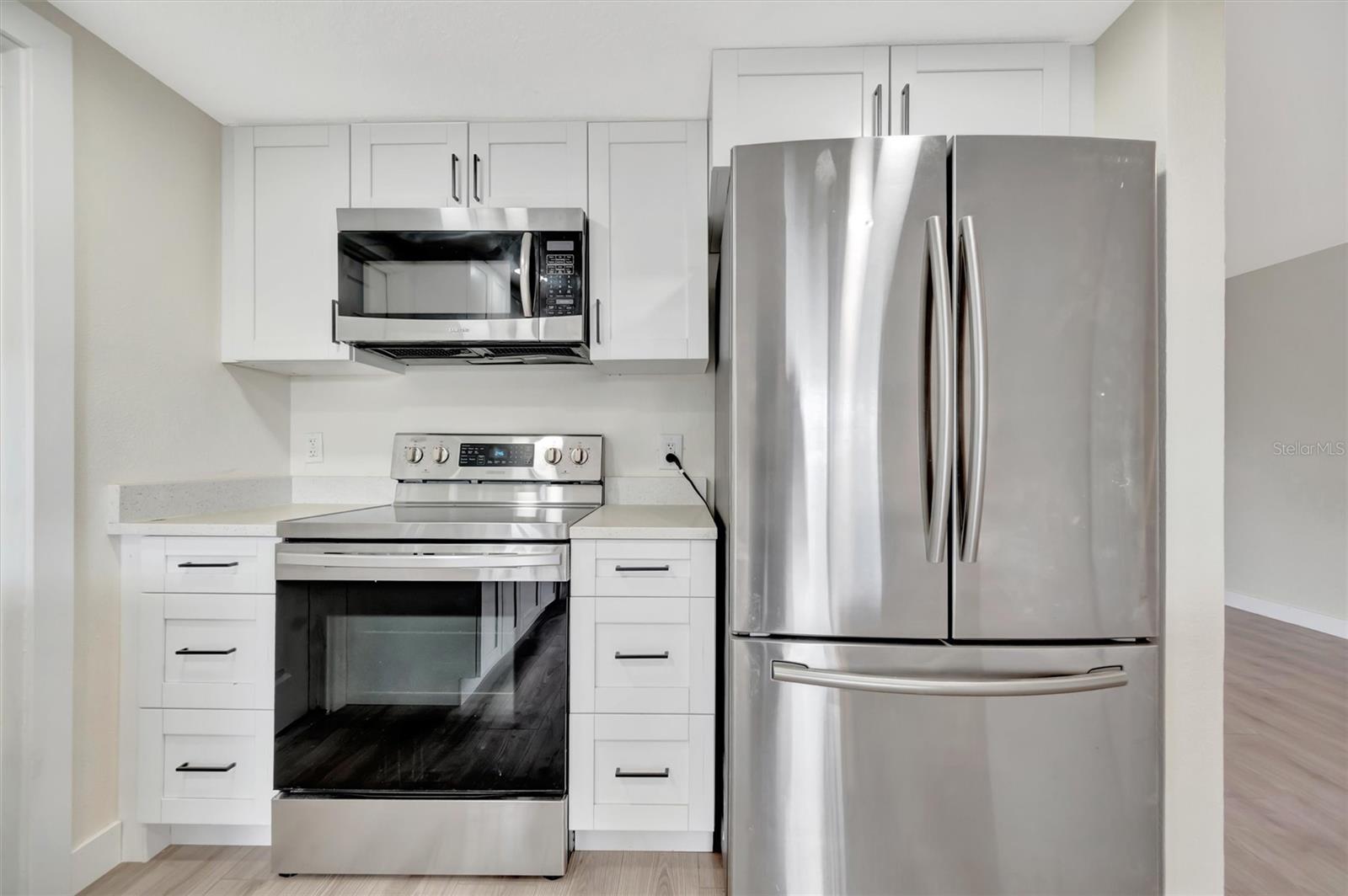 Image 19 of 38 For 2420 16th Street W