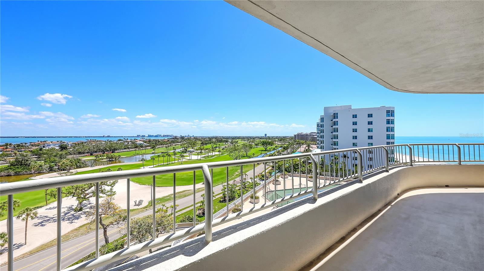 Image 13 of 71 For 775 Longboat Club Road 807
