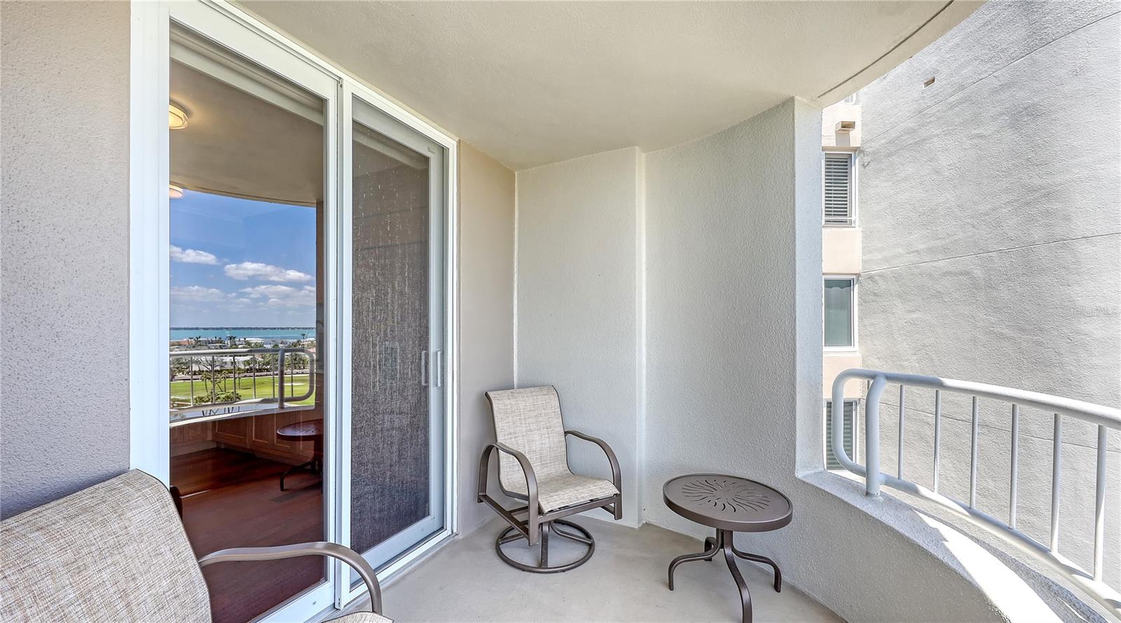 Image 15 of 71 For 775 Longboat Club Road 807