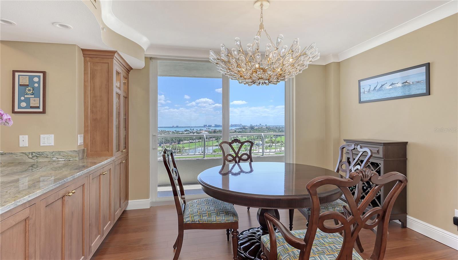 Image 18 of 71 For 775 Longboat Club Road 807