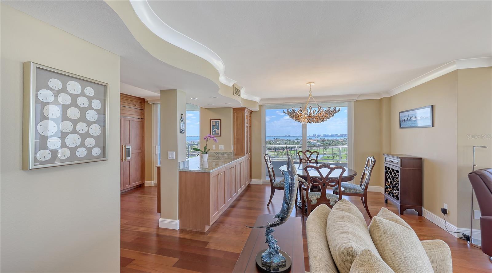 Image 3 of 71 For 775 Longboat Club Road 807