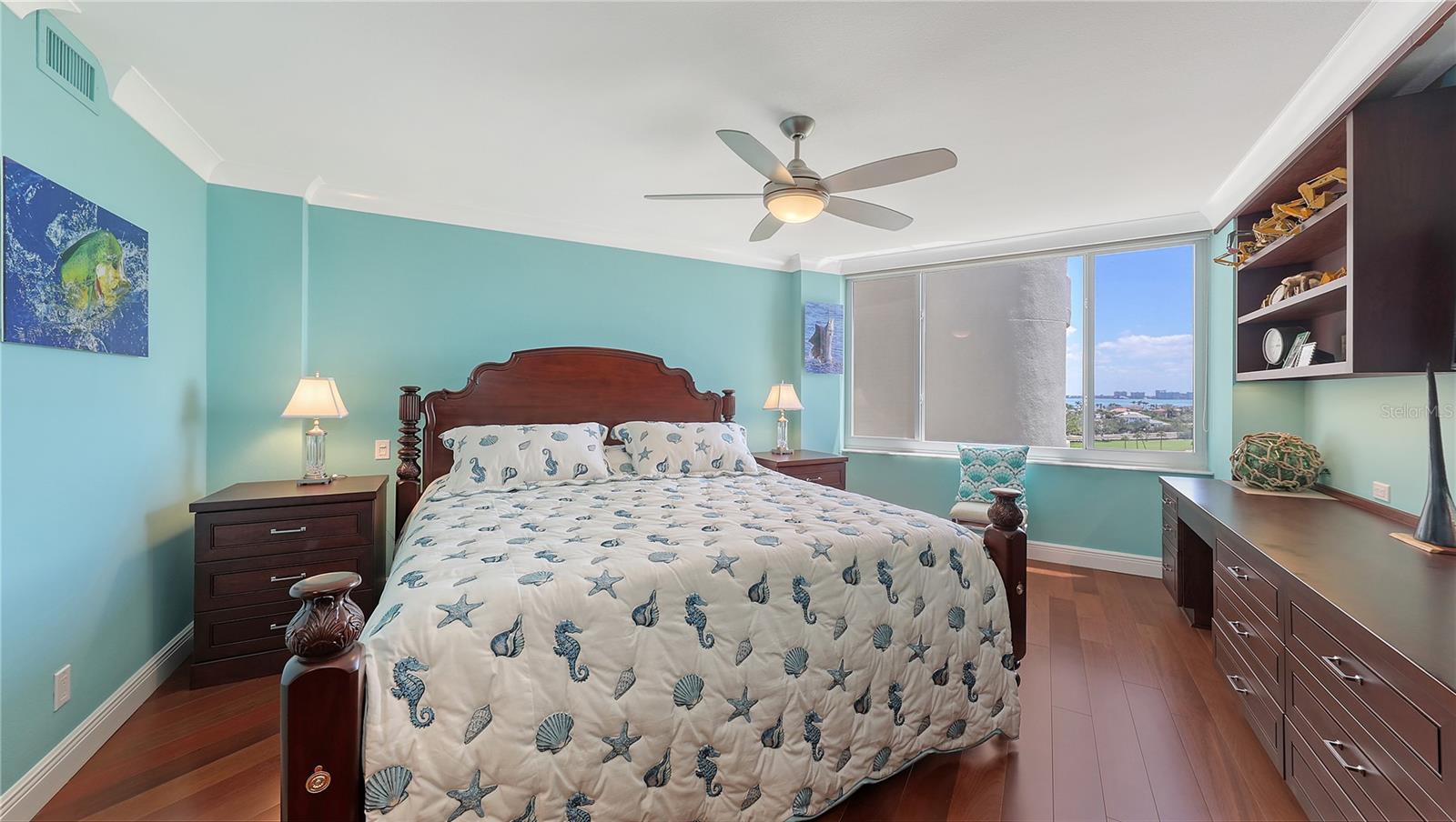 Image 30 of 71 For 775 Longboat Club Road 807