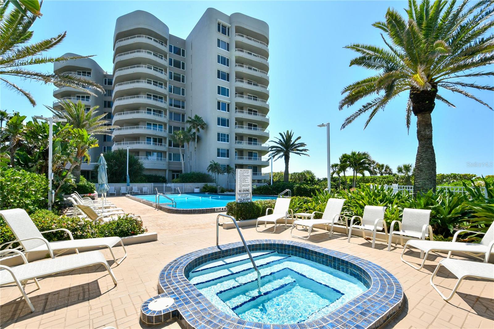 Image 57 of 71 For 775 Longboat Club Road 807