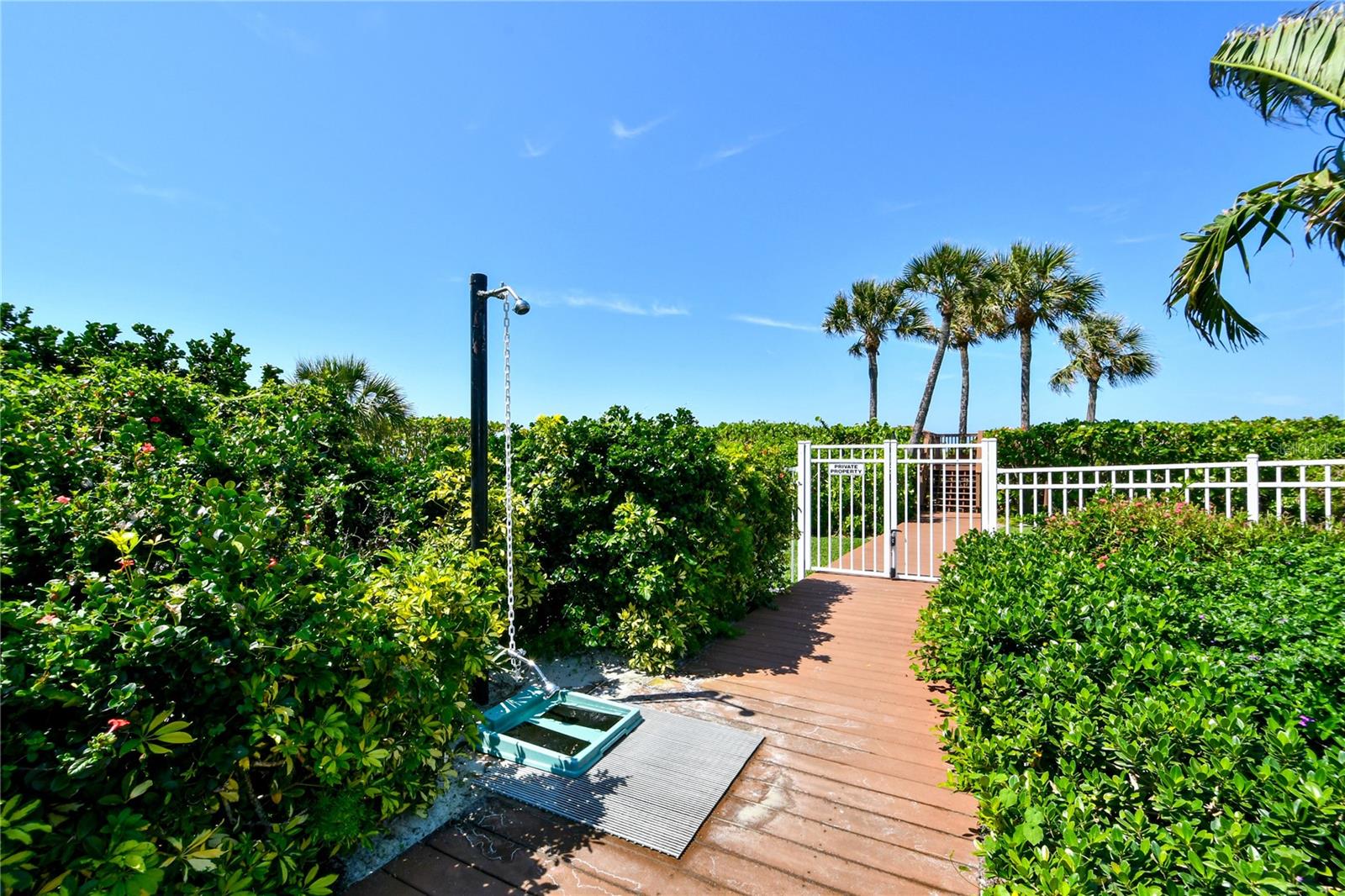 Image 58 of 71 For 775 Longboat Club Road 807
