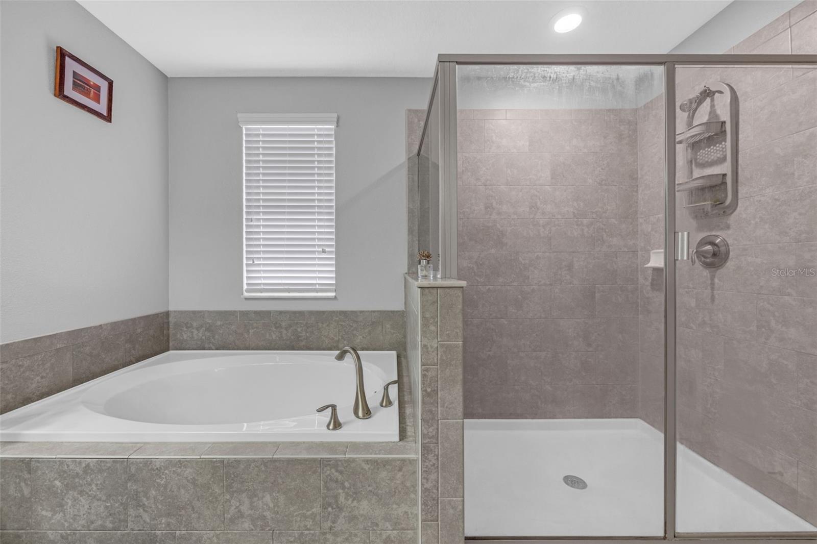 Image 23 of 28 For 11818 Valhalla Woods Drive