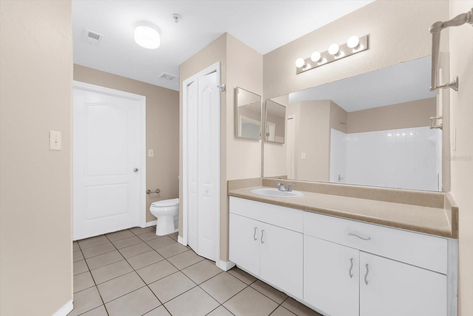 Image 32 of 100 For 4106 Central Sarasota Parkway 1015