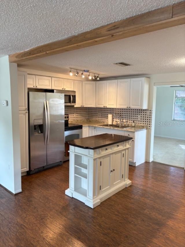 Image 20 of 23 For 4833 Dogwood Street