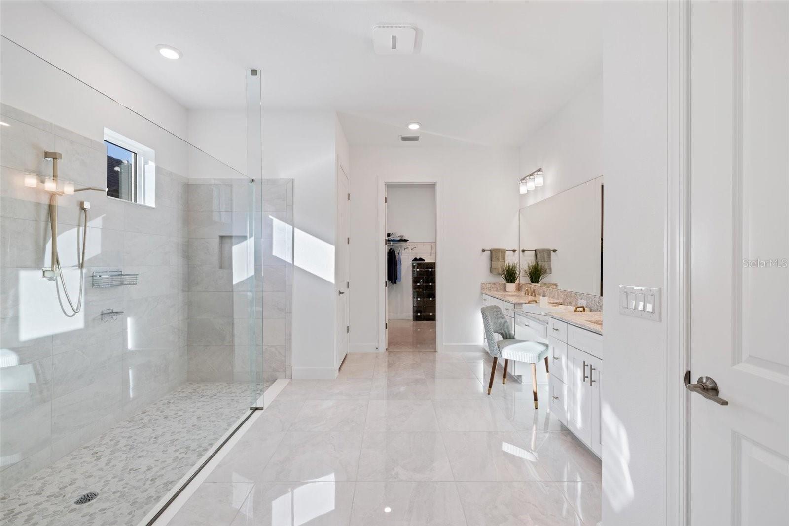 Image 42 of 74 For 15603 Derna Terrace