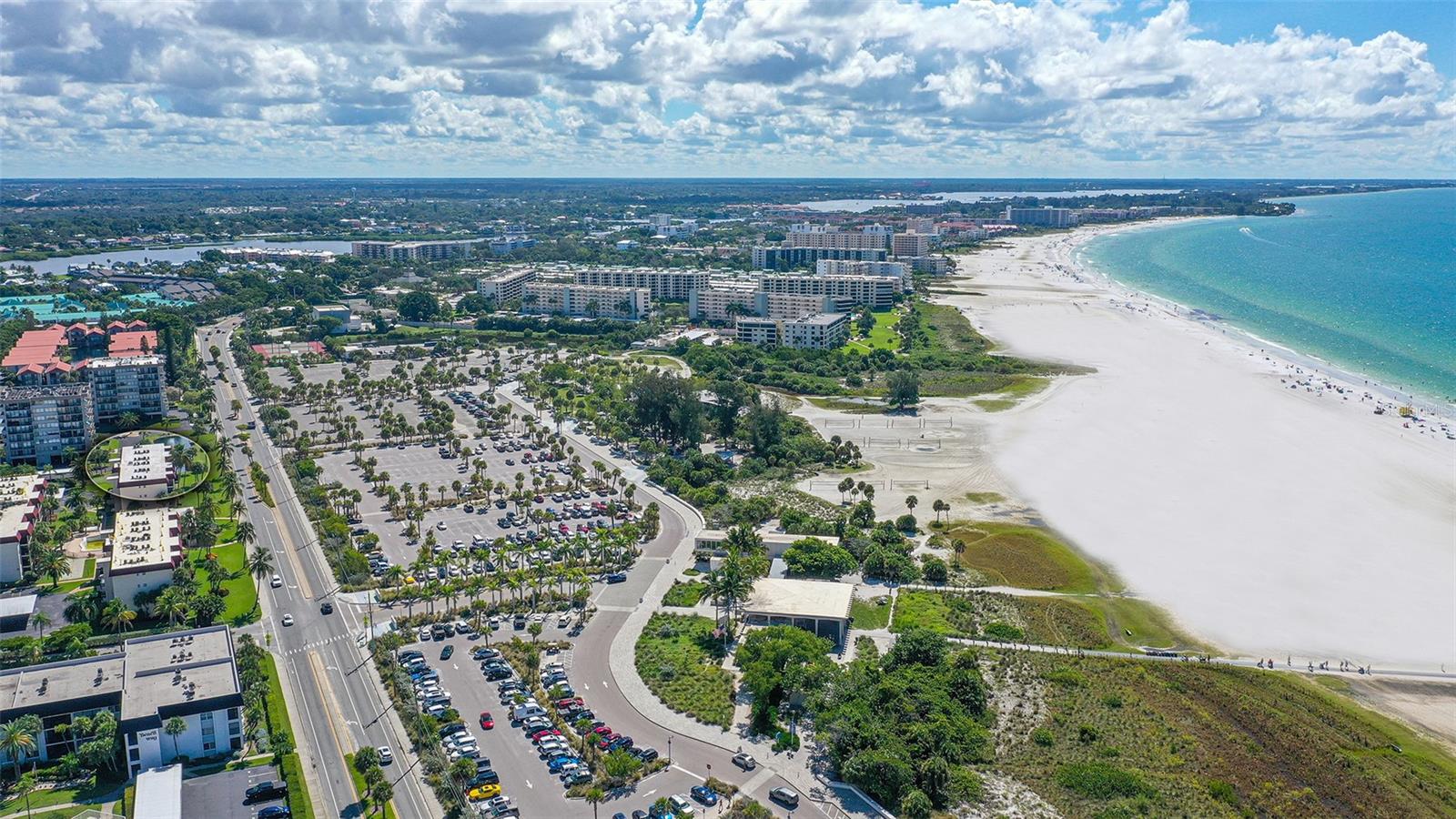 Image 2 of 71 For 925 Beach Road 112