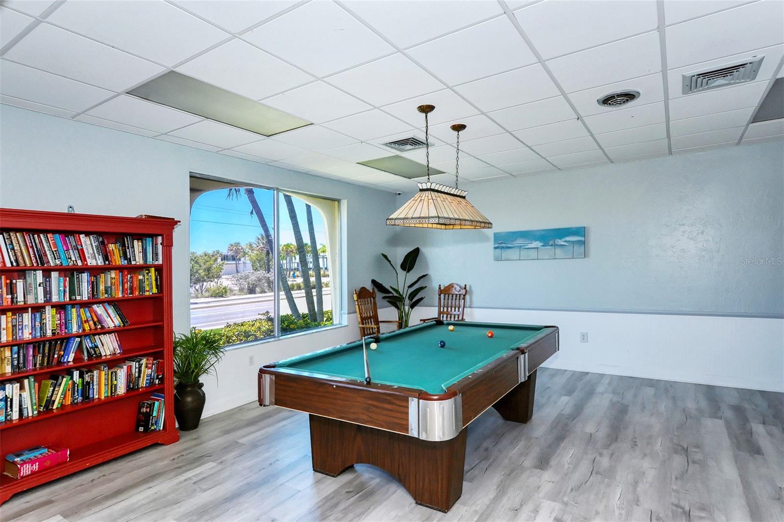 Image 40 of 71 For 925 Beach Road 112