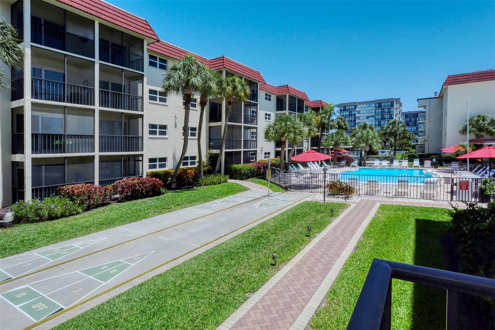 Image 51 of 71 For 925 Beach Road 112