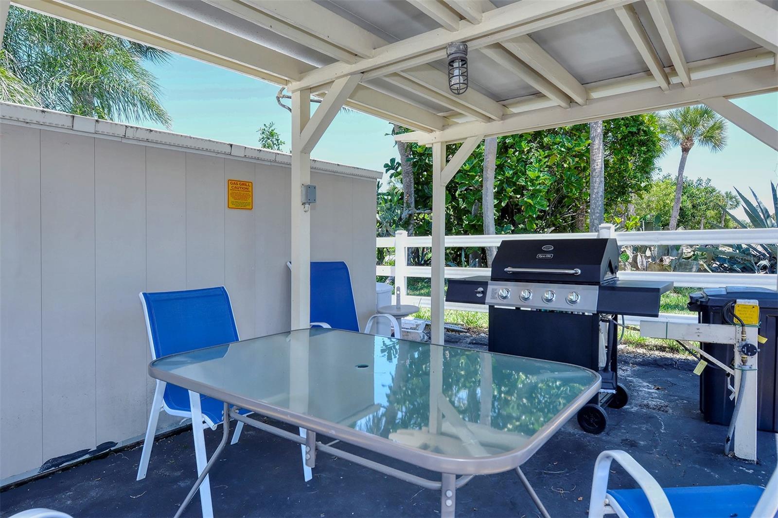 Image 55 of 71 For 925 Beach Road 112