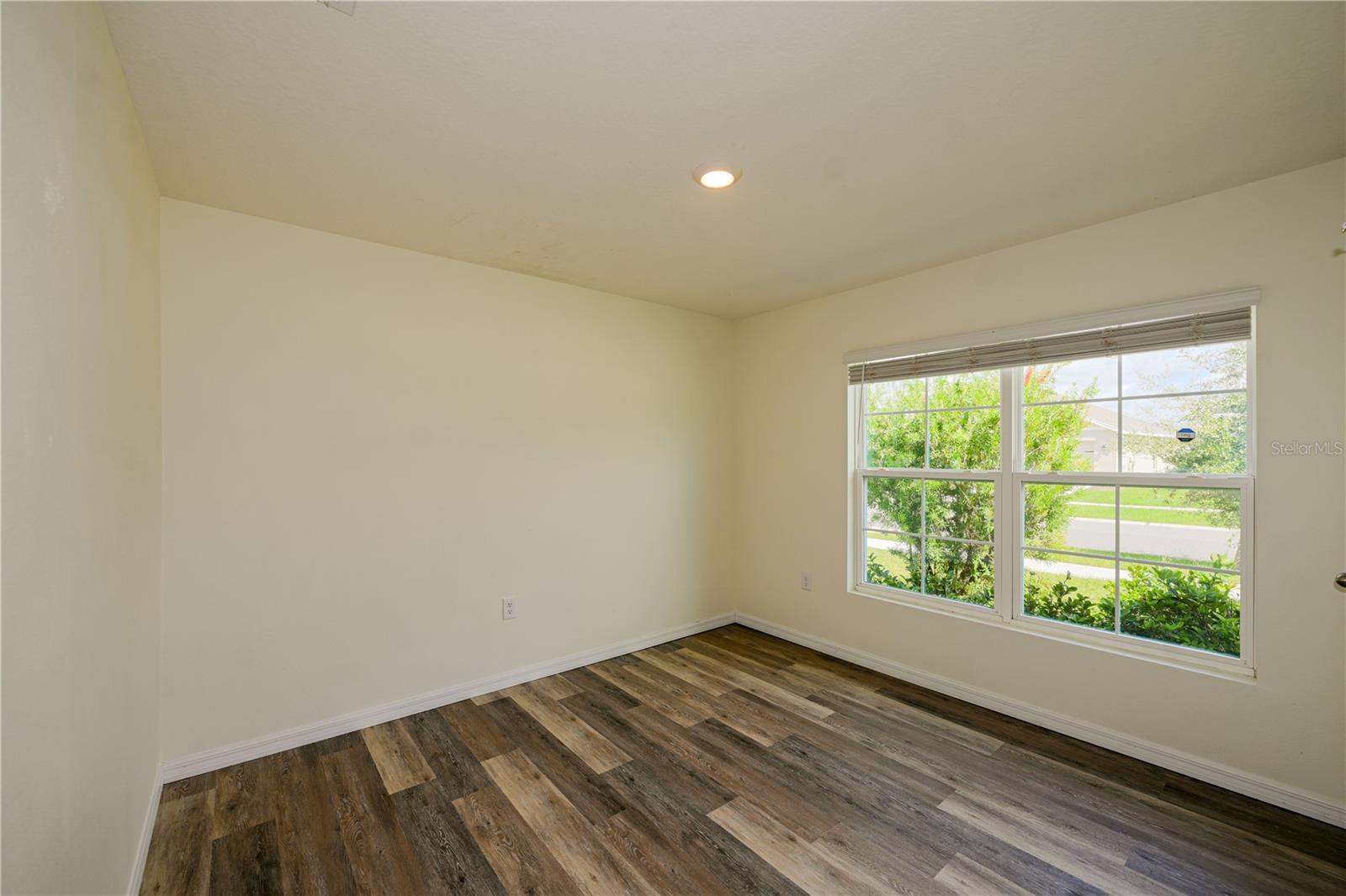 Image 11 of 27 For 16755 Sunburst Lake Street