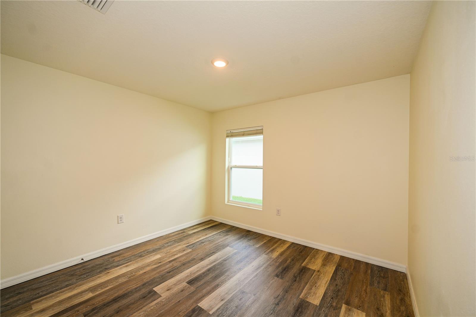 Image 14 of 27 For 16755 Sunburst Lake Street