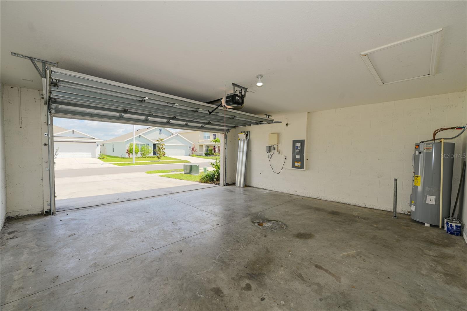 Image 21 of 27 For 16755 Sunburst Lake Street