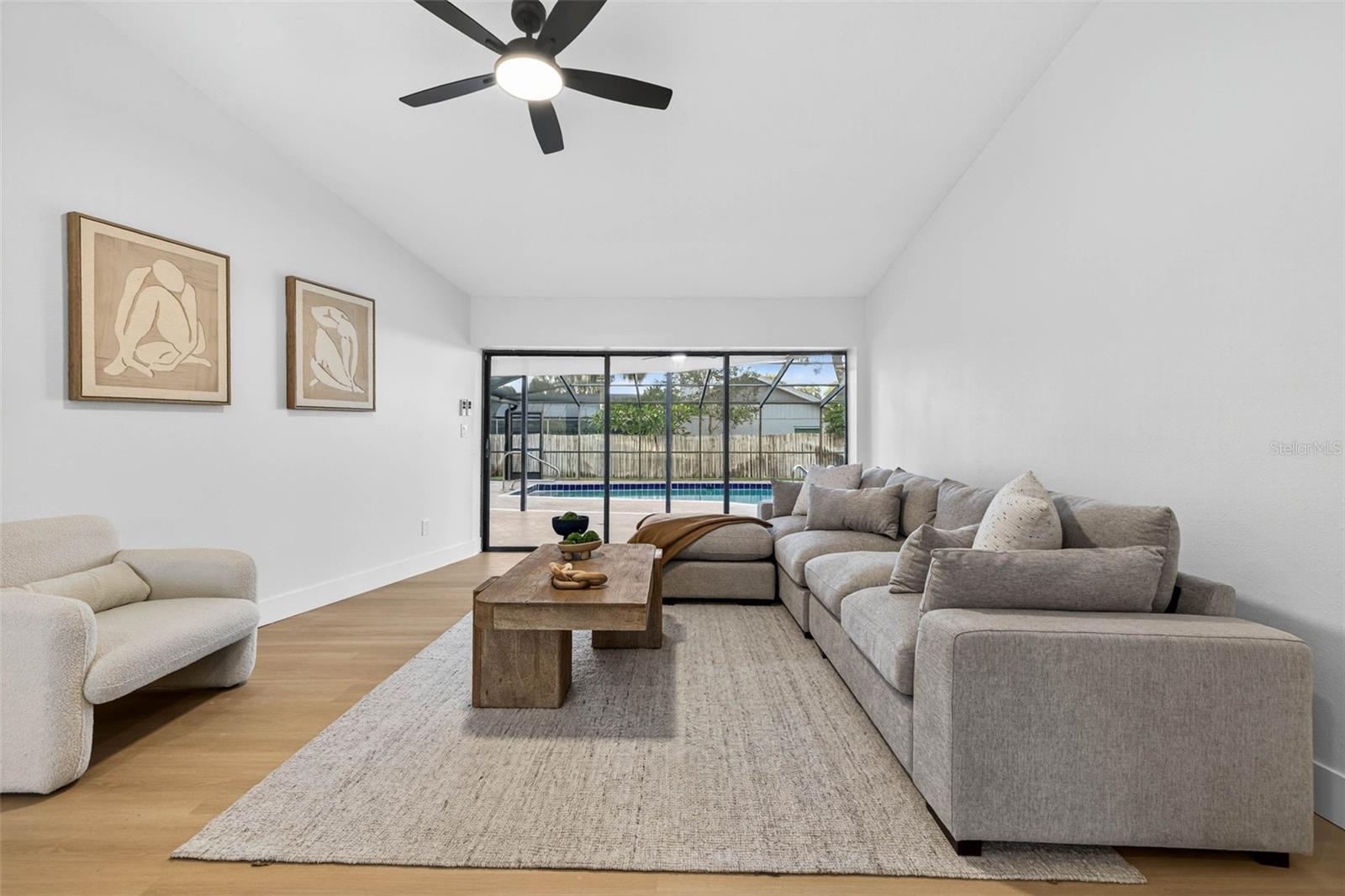 Image 16 of 47 For 2704 Montague Court E