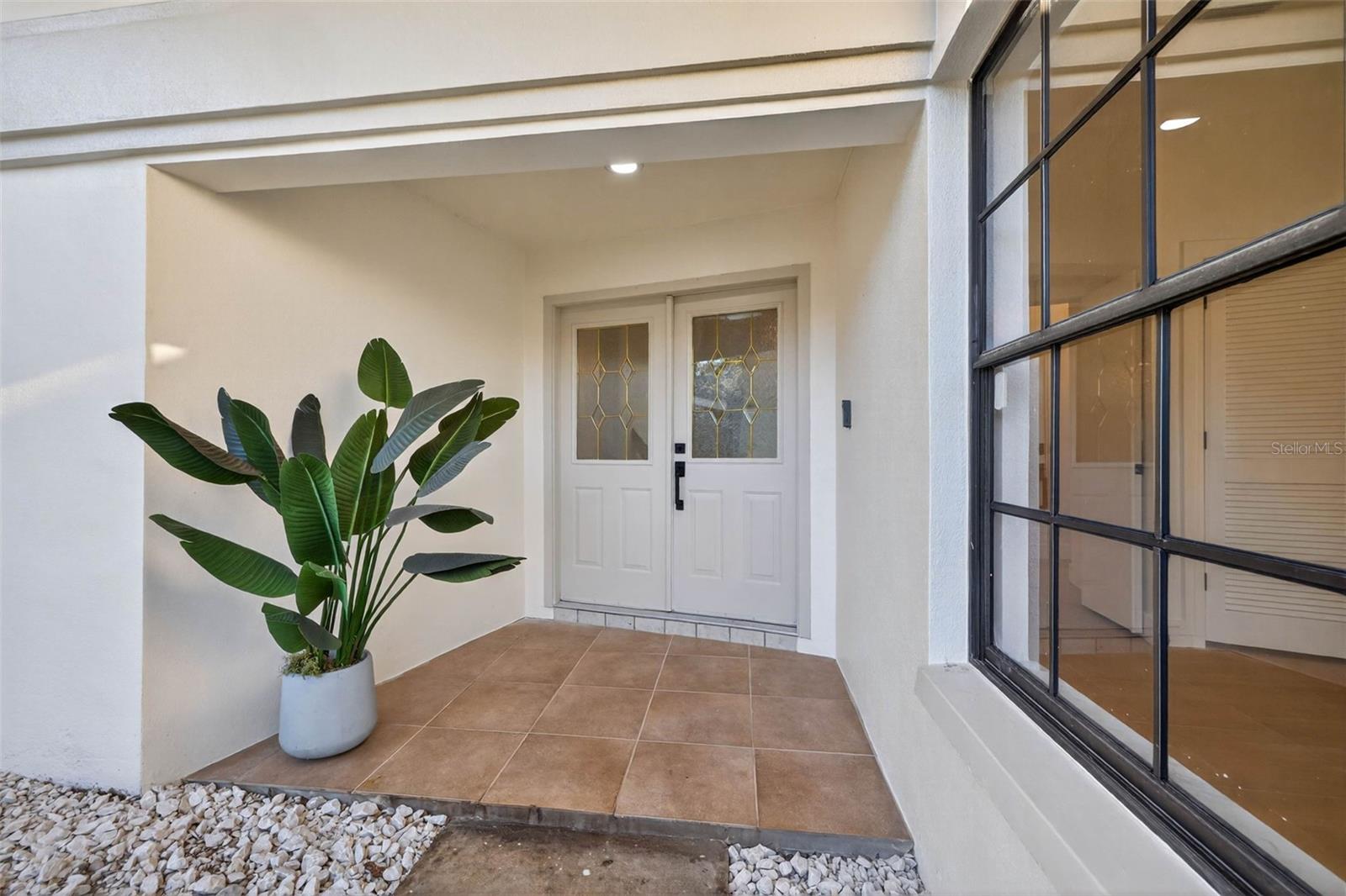 Image 3 of 47 For 2704 Montague Court E