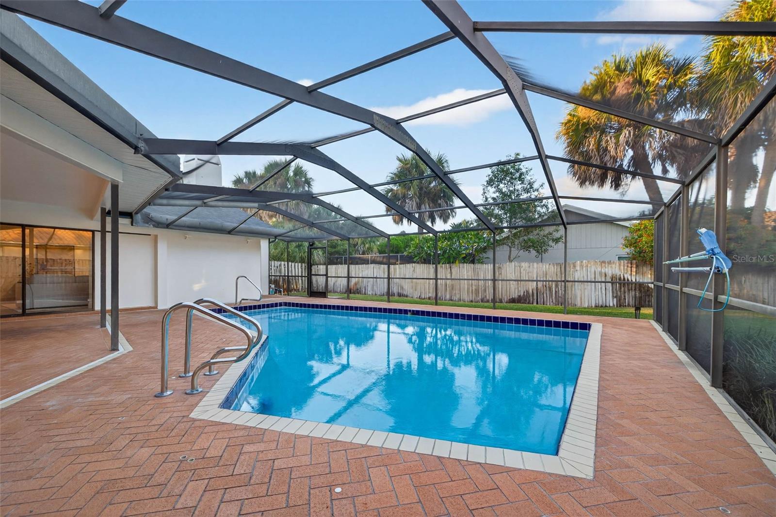 Image 40 of 47 For 2704 Montague Court E