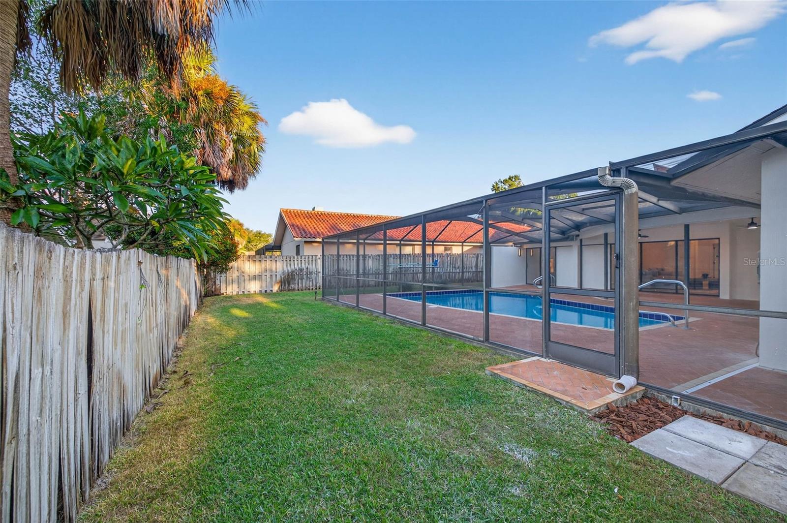 Image 46 of 47 For 2704 Montague Court E