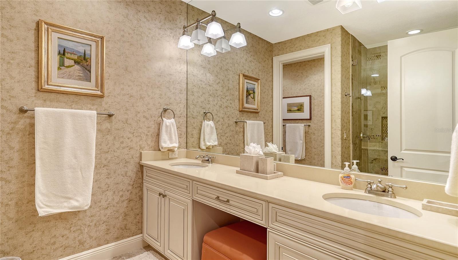 Image 37 of 50 For 6001 Gulf Of Mexico Drive