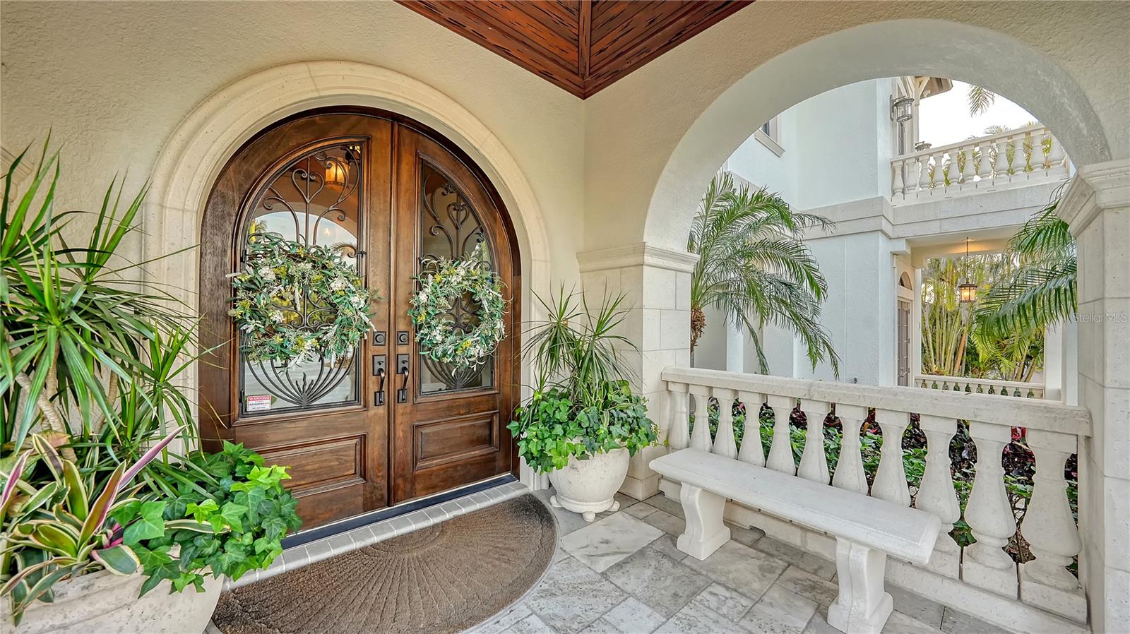 Image 5 of 50 For 6001 Gulf Of Mexico Drive