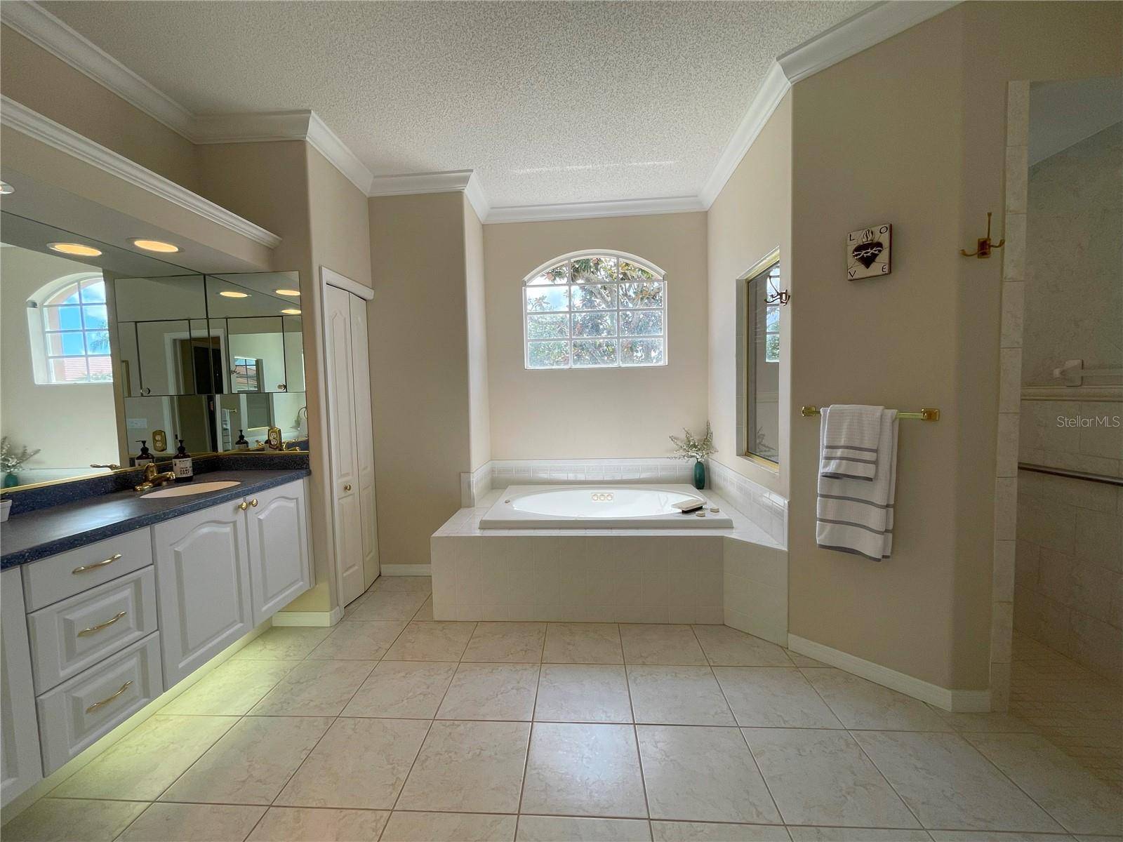 Image 17 of 20 For 4105 Hearthstone Drive