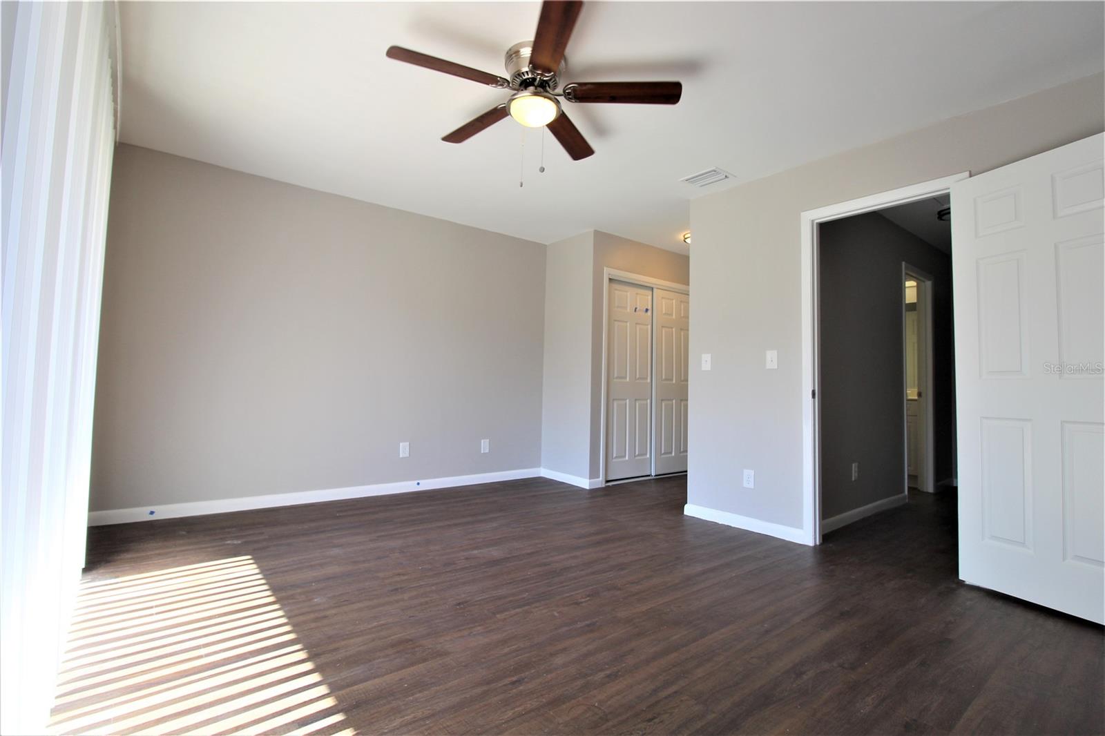 Image 13 of 20 For 2741 Hope Street 2741