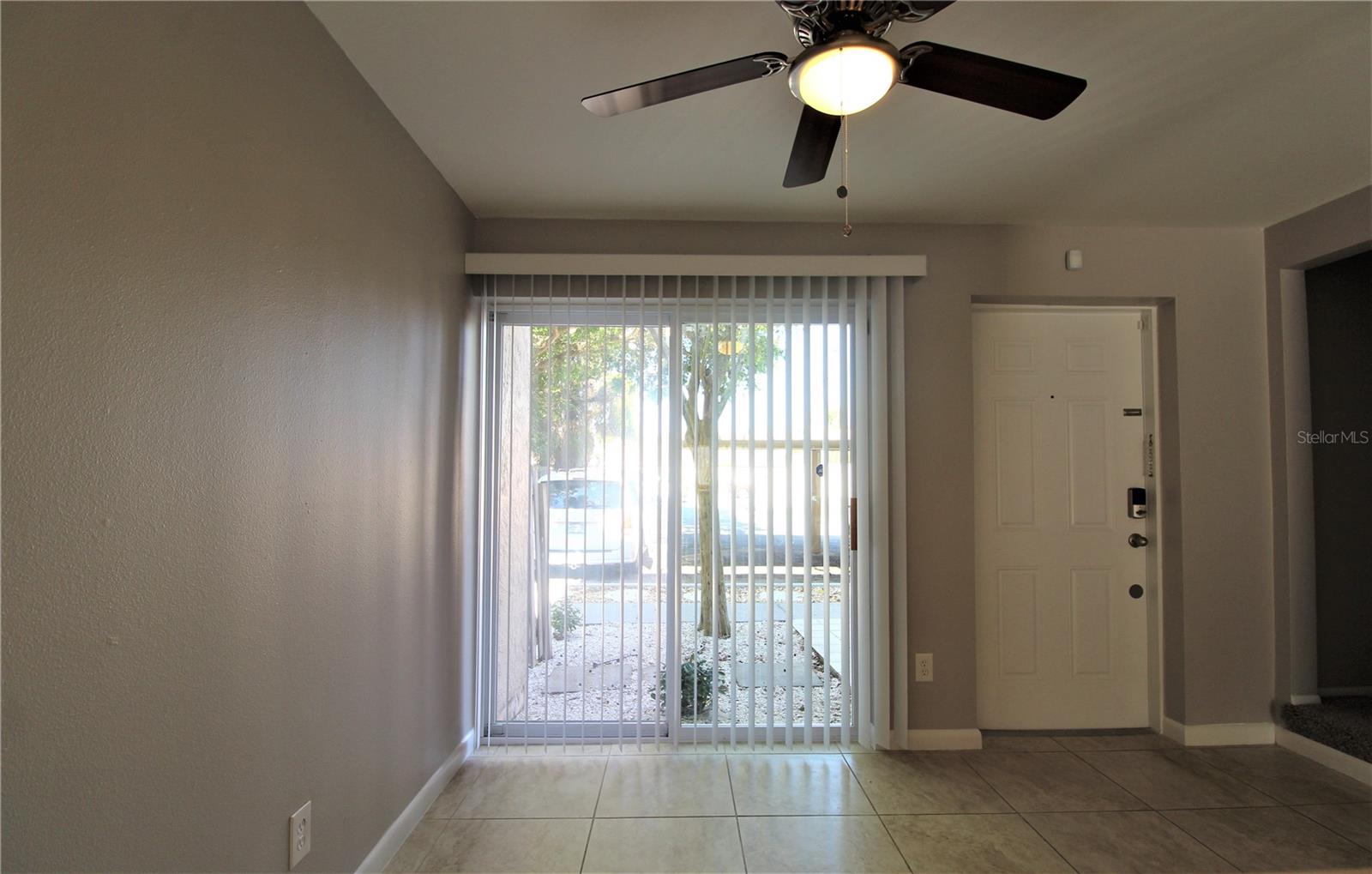 Image 5 of 20 For 2741 Hope Street 2741