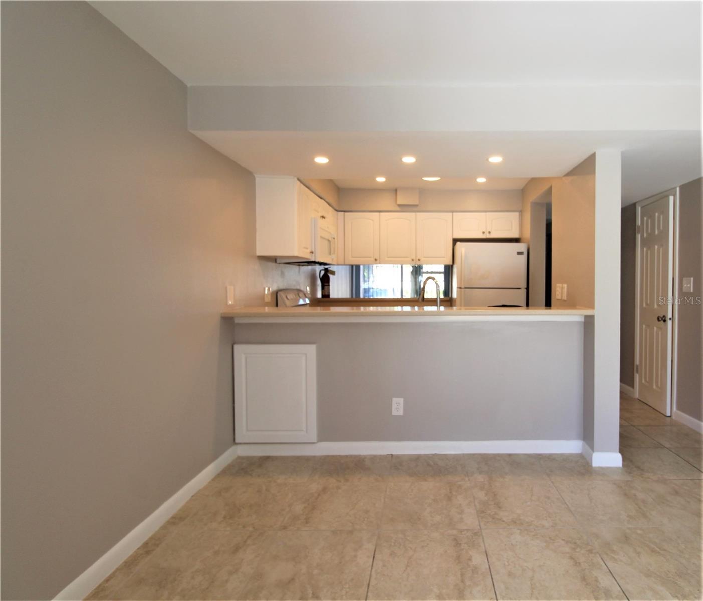 Image 6 of 20 For 2741 Hope Street 2741