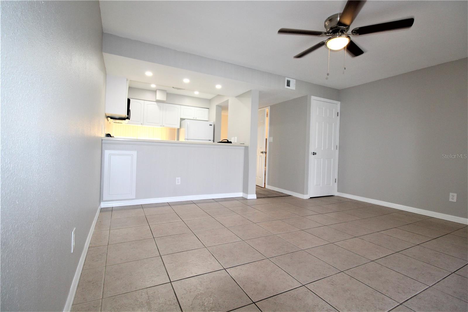 Image 8 of 20 For 2741 Hope Street 2741