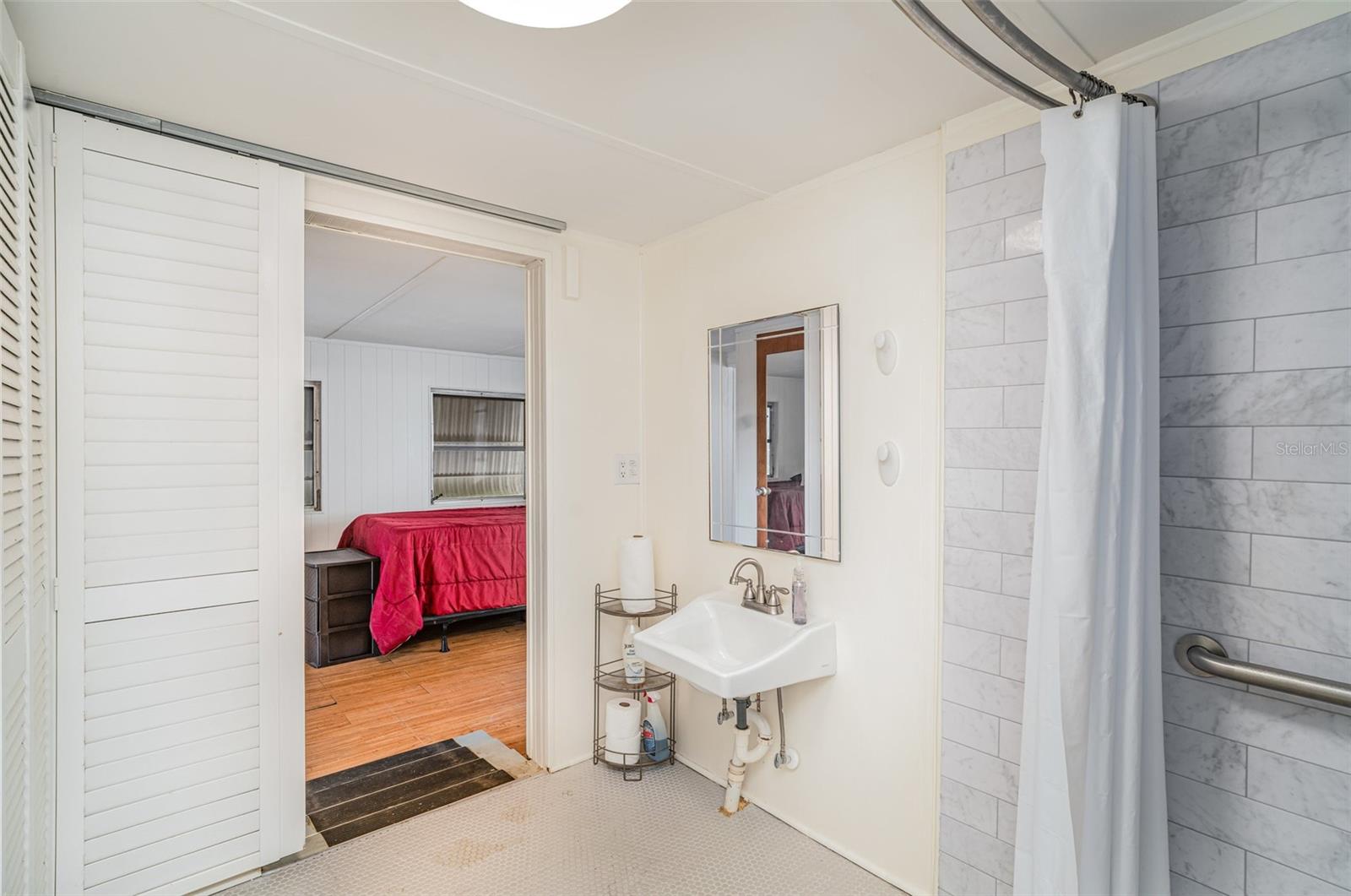 Image 11 of 17 For 704 49th Avenue W