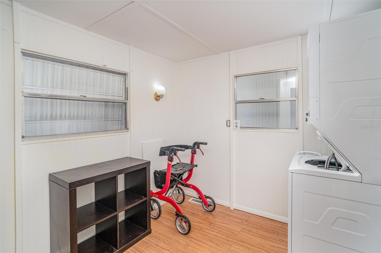 Image 13 of 17 For 704 49th Avenue W