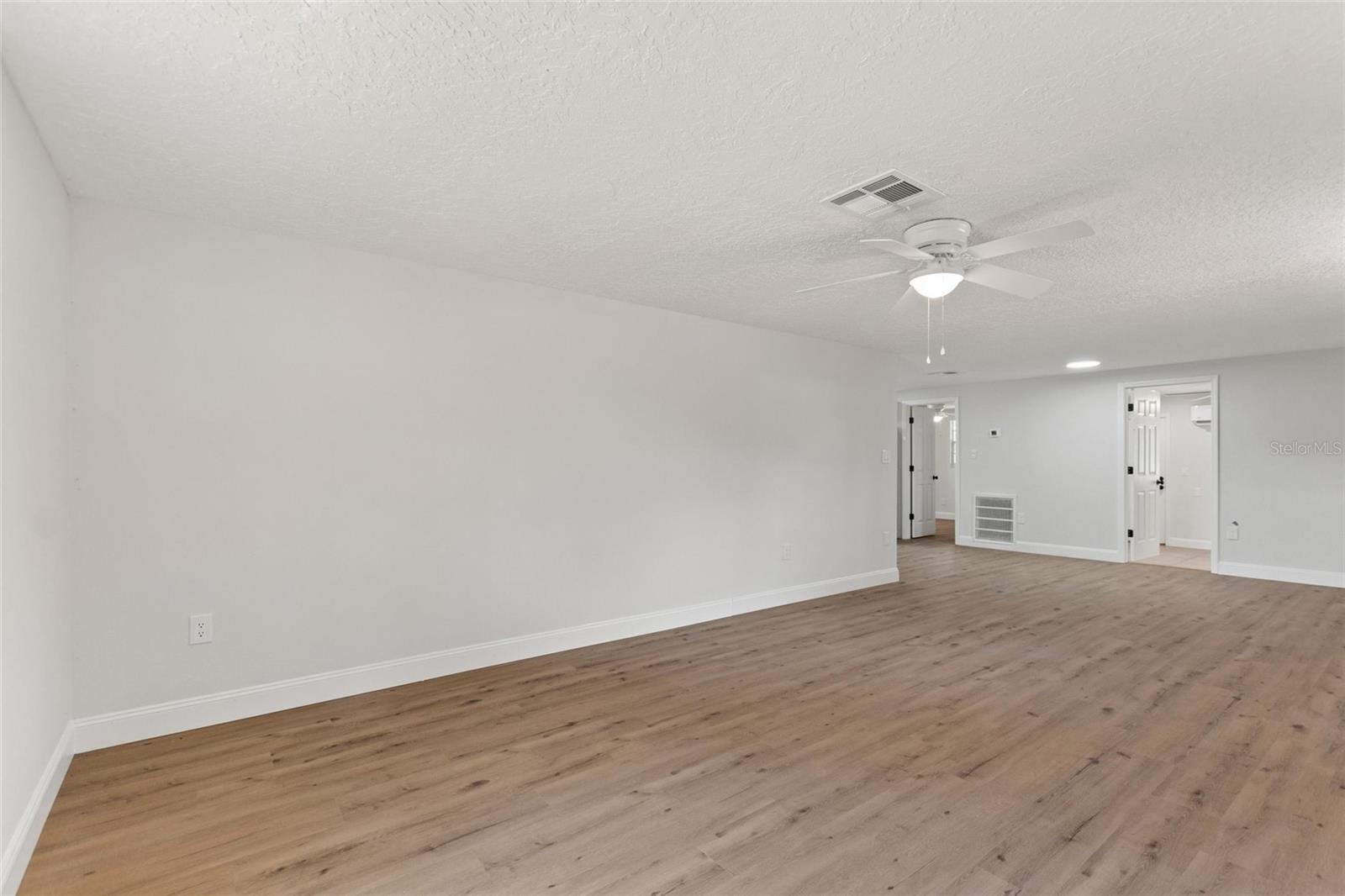 Image 10 of 32 For 3835 Rilma Avenue